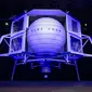 Blue Moon, kendaraan khusus untuk menjelajahi bulan, setelah diperkenalkan oleh CEO Amazon Jeff Bezos pada acara Blue Origin di Washington, 9 Mei 2019. Kapal ini memiliki berat lebih dari tiga metrik ton kosong dan mampu membawa 3,6 ton ke permukaan bulan.  (SAUL LOEB / AFP)