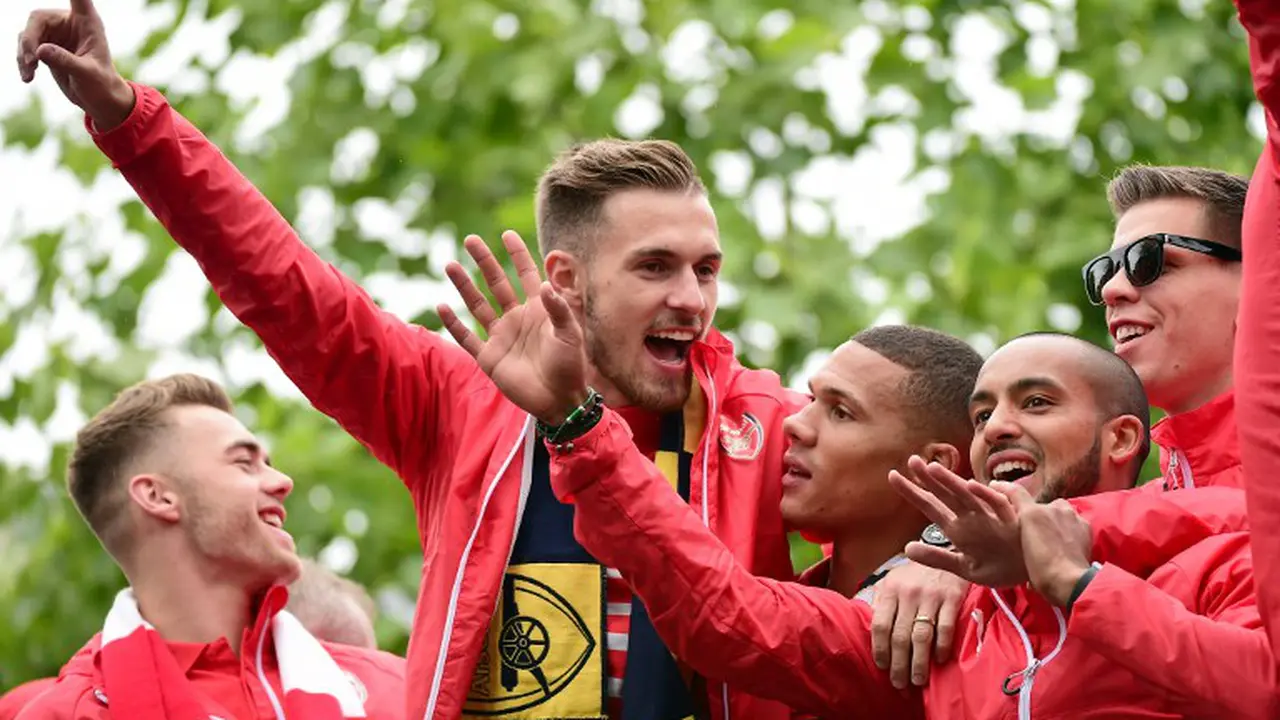 Aaron Ramsey ( AFP PHOTO / LEON NEAL)