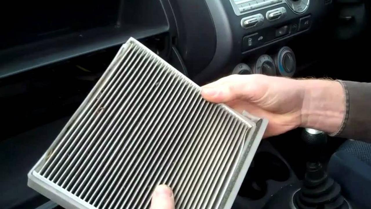 Panduan Lengkap untuk Membersihkan AC Mobil dengan Praktis