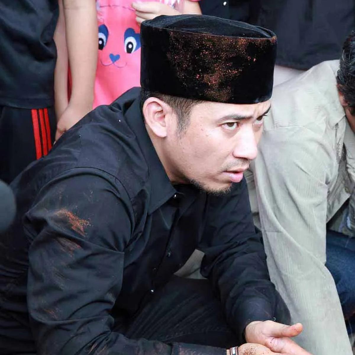 Denny Cagur_Pemakaman ayah dari denny cagur_Mekarsari