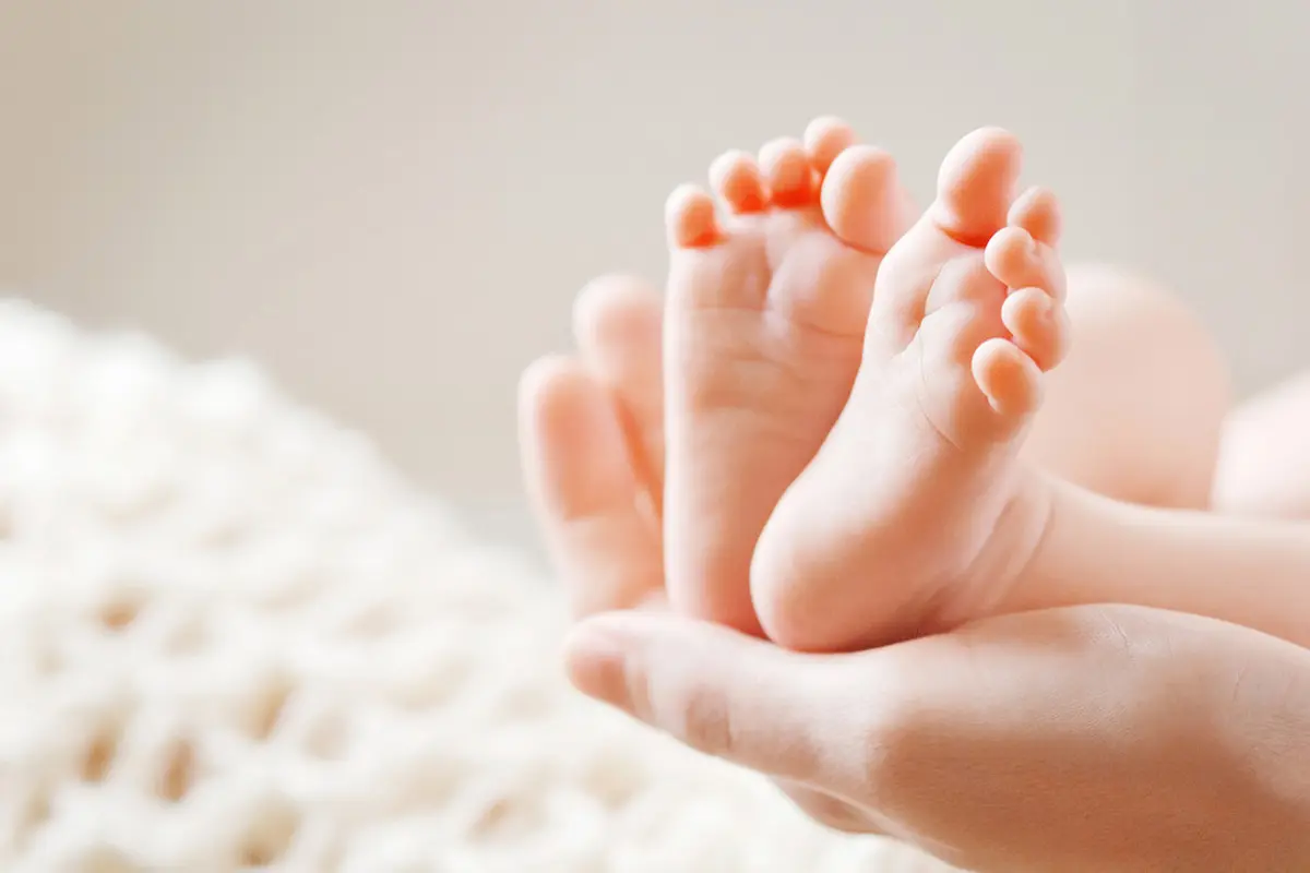 Lindungi Kelembutan Kulit Bayi dengan Skincare yang Diperkaya Ekstrak Kolostrum,
