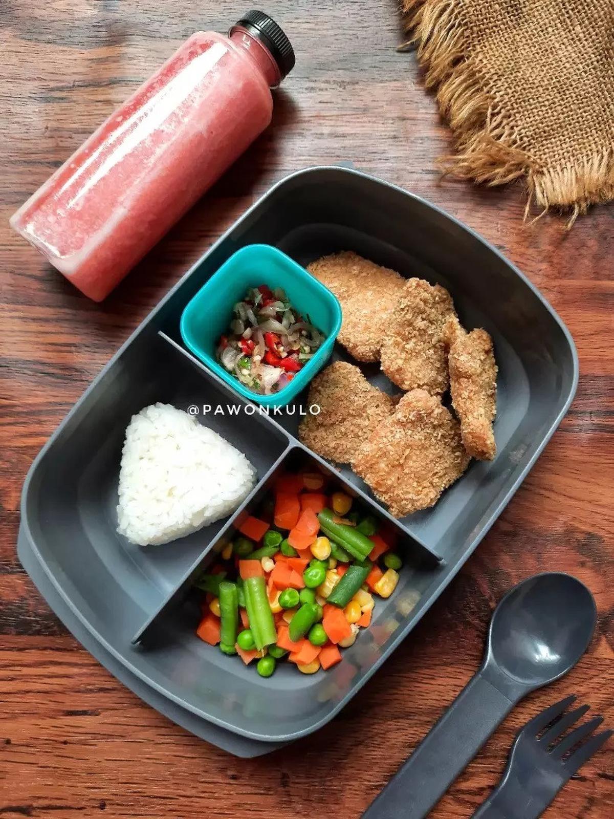Resep dori katsu oatmeal, bekal makan siang yang nikmat setelah libur Lebaran Idul Fitri. (dok. Cookpad @rizkikusumadewi)