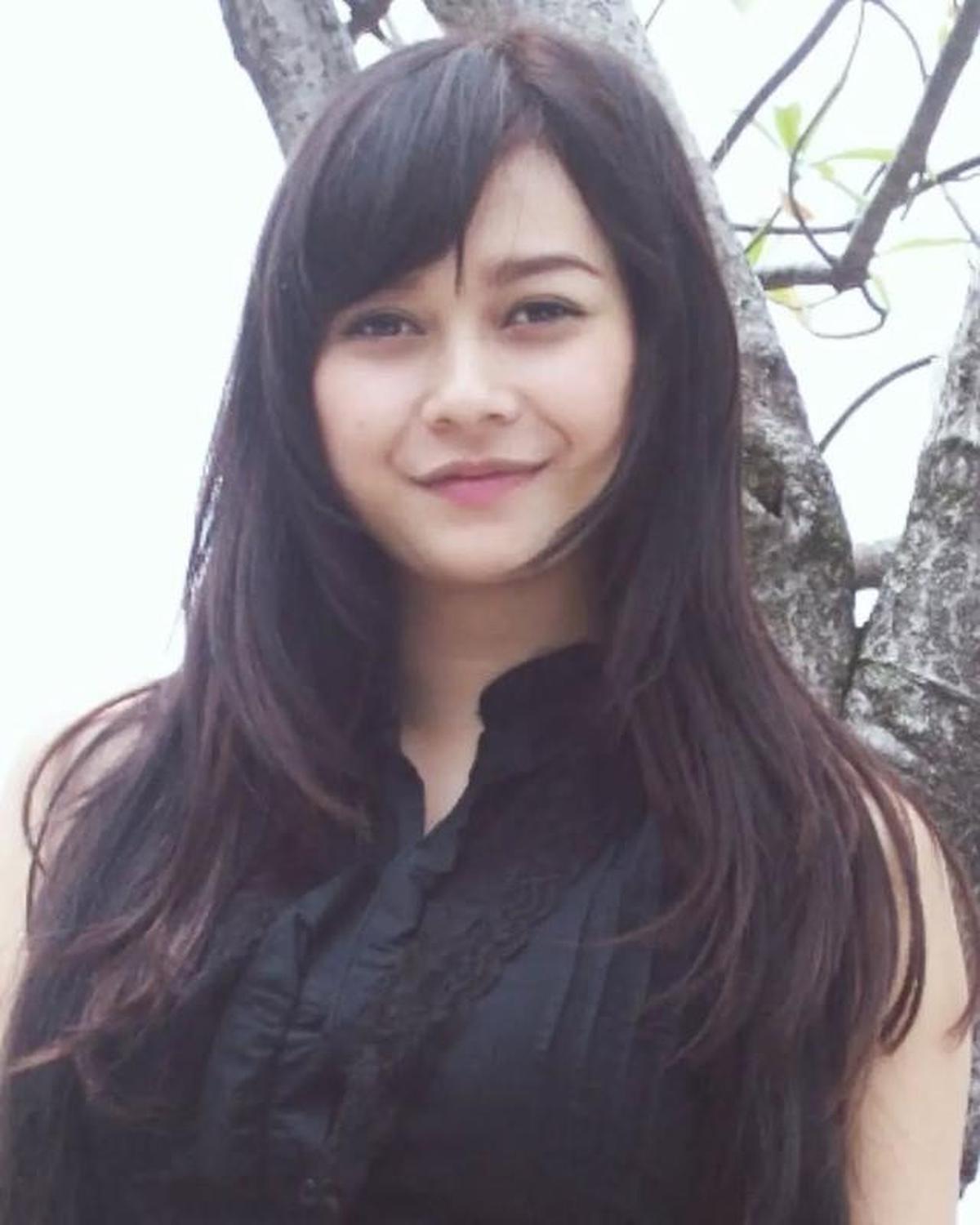 7 Potret Lawas Aura Kasih yang Cantik Sejak Dulu, Saat TK Mirip Arabella