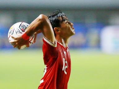 Pratama Arhan merupakan salah satu pemain andalan Shin Tae-yong untuk mengawal lini pertahanan Timnas Indonesia. (Bola.com/M iqbal Ichsan)