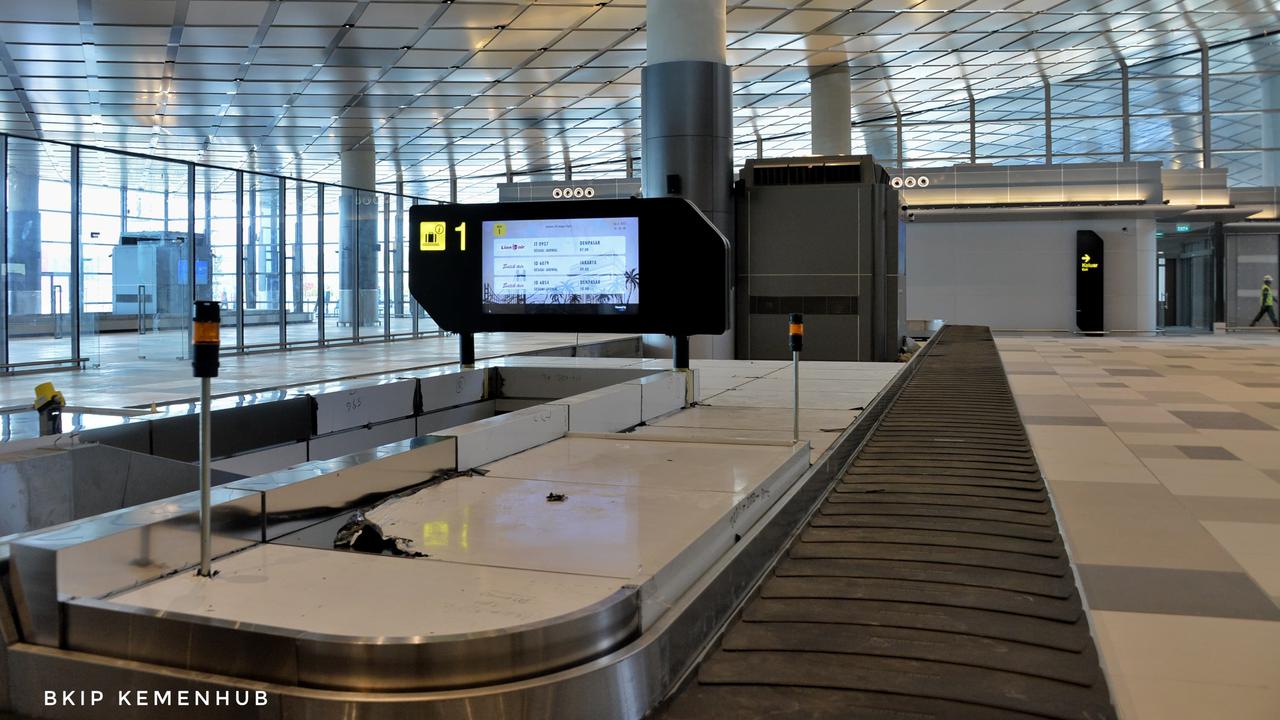 Kesiapan Bandara Internasional Dhoho Kediri jelang beroperasi secara komersial pada awal tahun 2024.