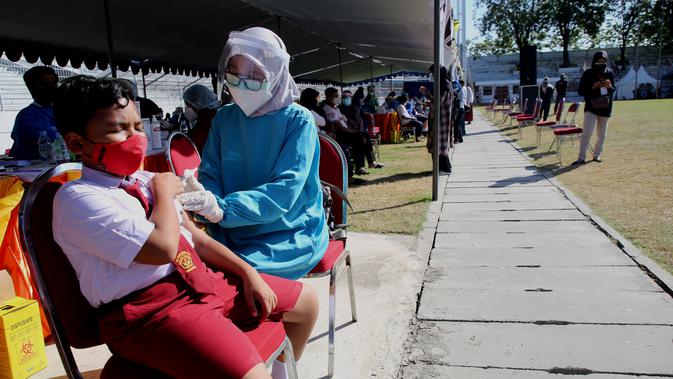 Surabaya Capai Herd Immunity September Mendatang? - Vimarsana News