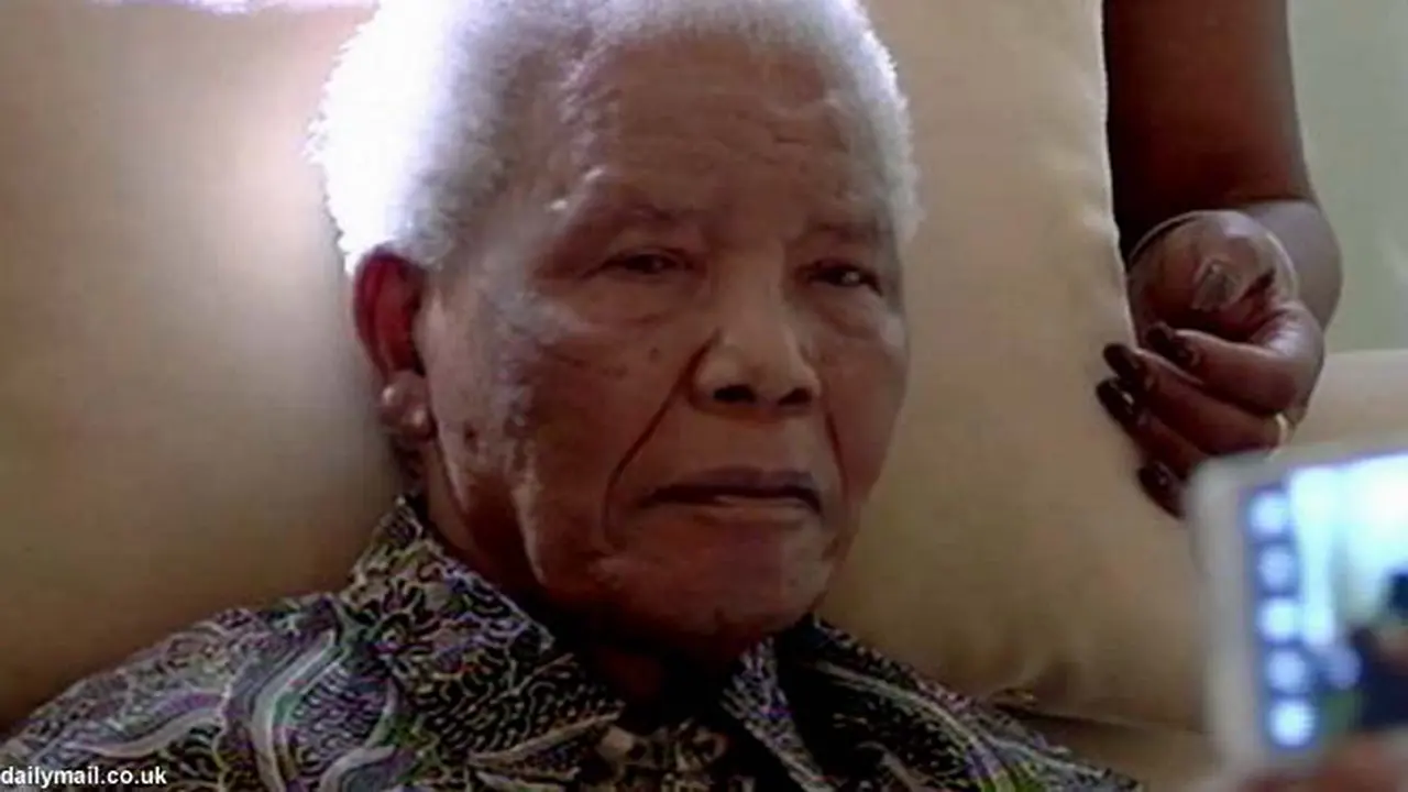 nelson-mandela-130634-b.jpg