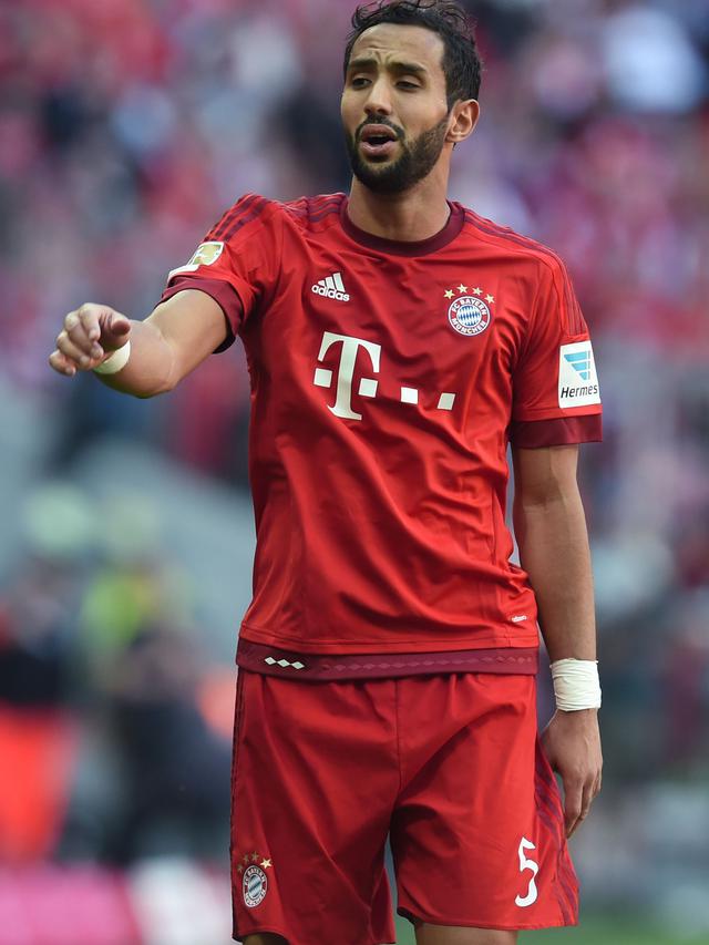 Kesuksesan 11 Pesepak Bola Muslim Merumput di Tanah Eropa