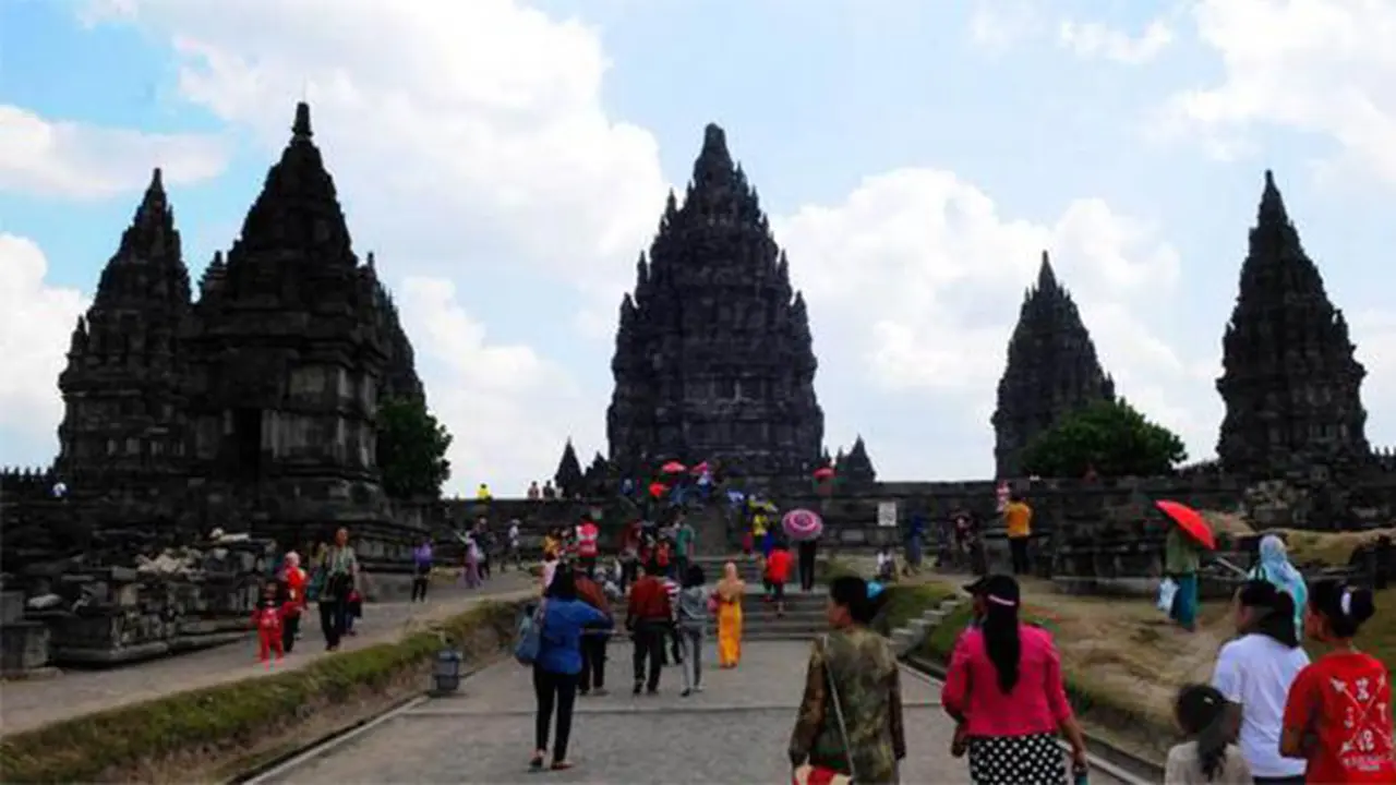 Ilustrasi Candi Prambanan