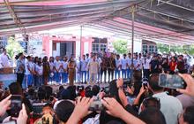 Momen Penuh Gembira saat Prabowo Menyanyi Bersama Anak-anak di Pulau Miangas, Wilayah Terluar NKRI