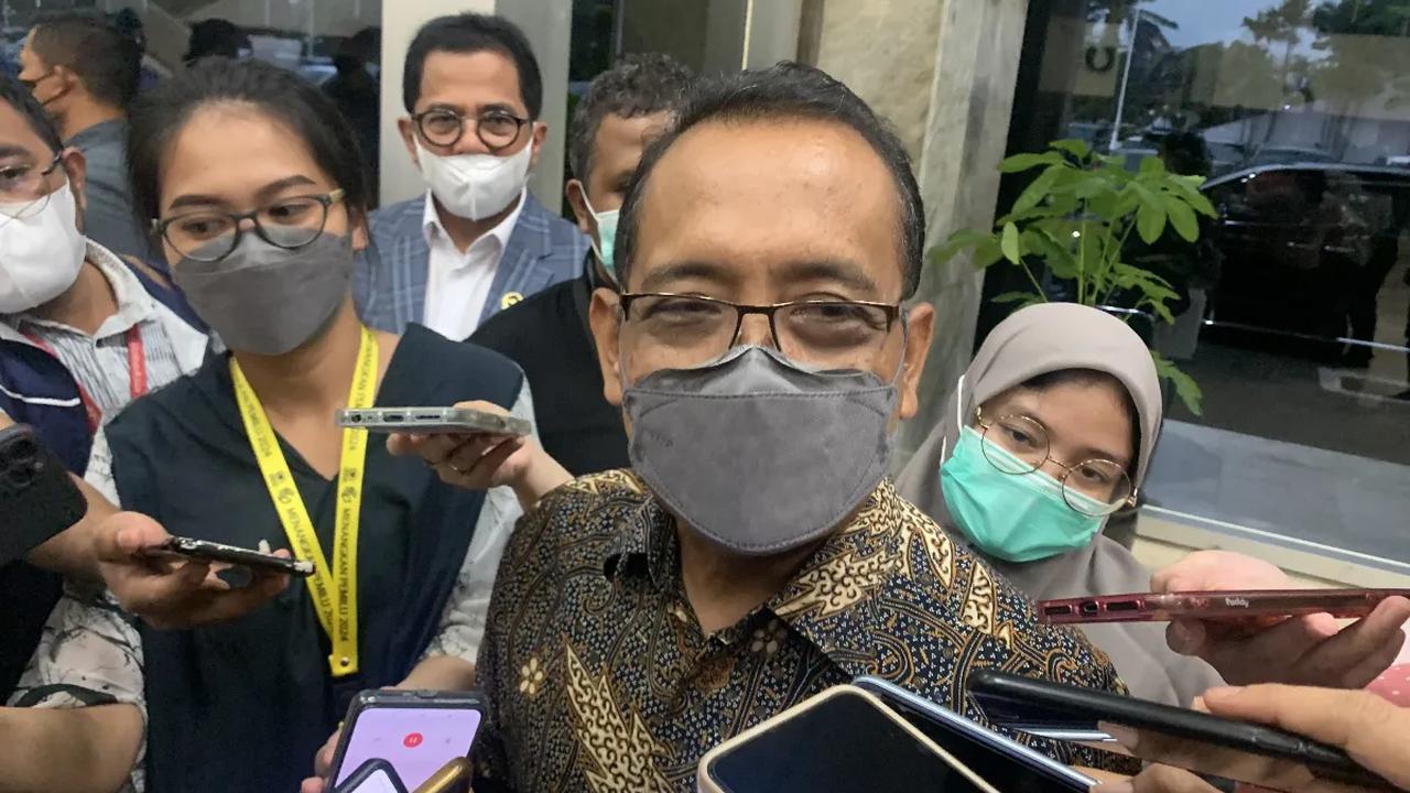 Pratikno mengatakan, alasan pengunduran diri Mentan Syahrul Yasin Limpo untuk fokus menghadapi proses ditangani Komisi Pemberatan Korupsi (KPK).<br>