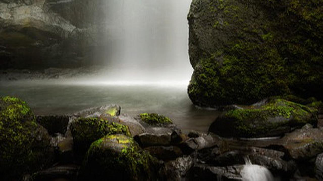Mitos Air Terjun Tumpak Sewu, Membuat Awet Muda hingga Membawa Keberuntungan