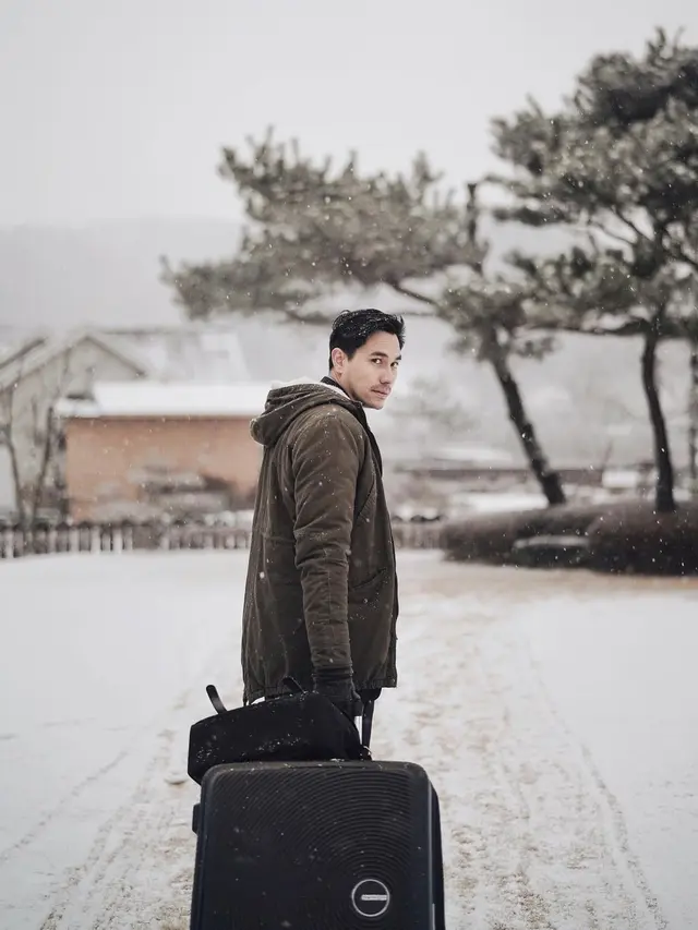 Ringgo Agus Rahman jepret teman artis di lokasi syuting (Instagram/ringgoagus)