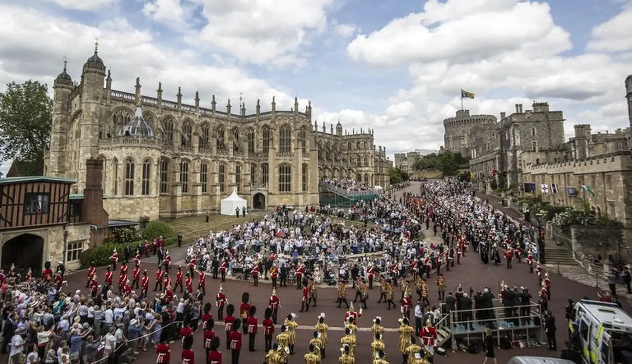Meghan Markle dan Pangeran Harry akan mengikrarkan janji suci di St. George’s Chapel, Windsor Castle. (RICHARD POHLE - WPA POOL /GETTY IMAGES/Cosmopolitan)