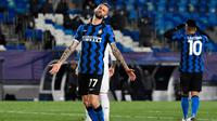 Gelandang Inter Milan, Marcelo Brozovic, terkonfirmasi COVID-19 setelah mengikuti tes yang dilakukan bersama Timnas Kroasia pada jeda internasional. (AFP/PIERRE-PHILIPPE MARCOU)
