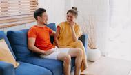 7 Topik Obrolan yang Membuat Hubungan Makin Langgeng./Copyright depositphotos.com/sevendeman
