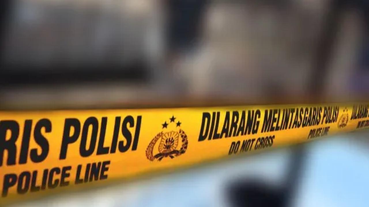 Korban melaporkan kejadian dialaminya kepada ibunya dan dibuktikan dengan rekaman CCTV.