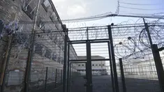 Pemandangan lapangan olahraga di penjara Mulhouse, Prancis timur (22/10/2021). Penjara Mulhouse yang dianggap terlalu bobrok diberitakan akan ditutup pada musim gugur 2021. (AFP/Frederick Florin)