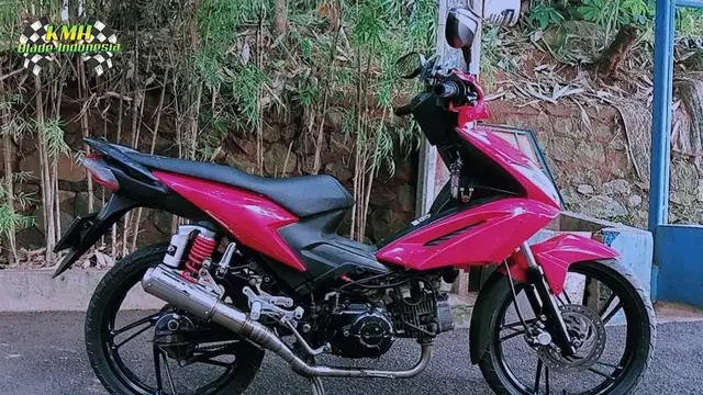 10 Potret Modifikasi Honda Blade, Stripping Repsolnya tak Terlupakan!