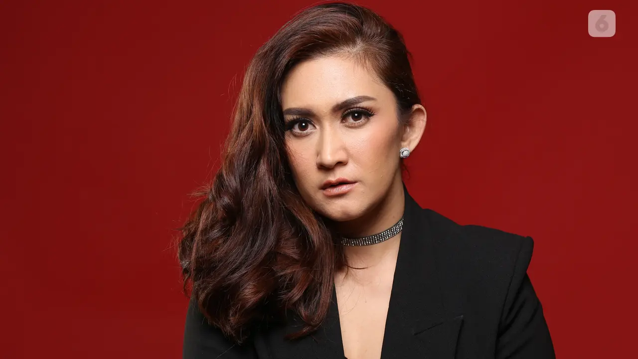 [Bintang] Nafa Urbach