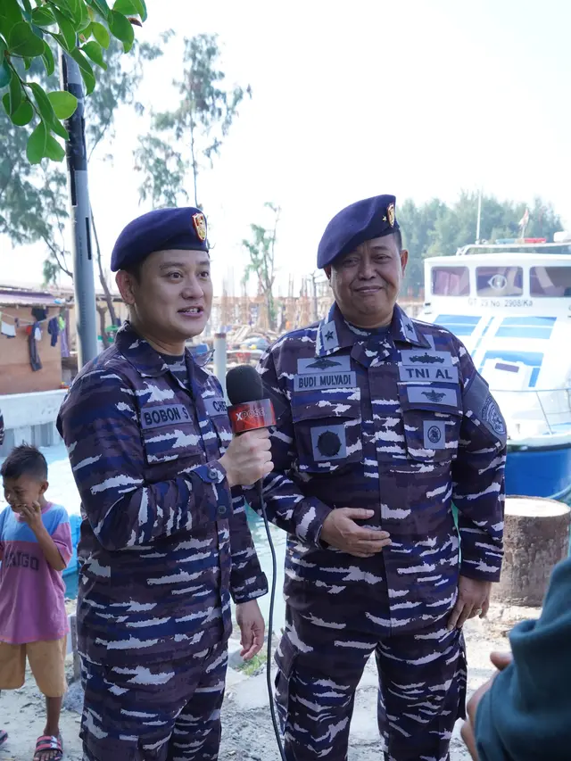 Komando Armada Republik Indonesia (Koarmada RI) bersama influencer kuliner Chef Bobon Santoso