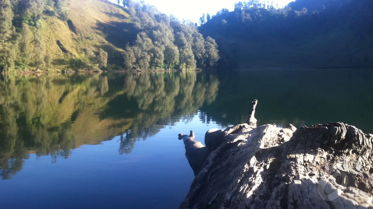Menyusuri Eksotis Gunung Semeru