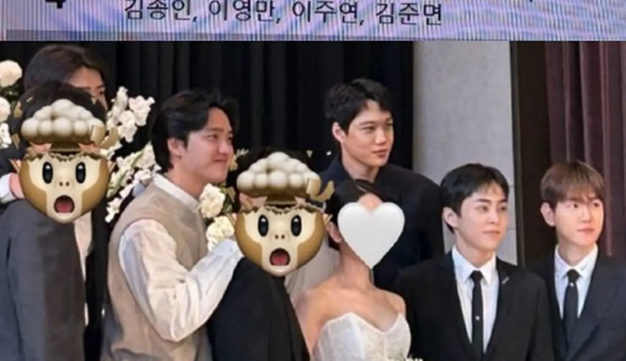 Tak lupa di momen spesial itu pun mereka berfoto bersama. Kai yang berada dalam masa wajib mmiliter pun tak ketinggalan hadir di momen spesial Chen. [Foto: Twitter/bin_and_bin_]