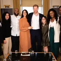 Mengintip penampilan Meghan Markle di detik-detik terakhir keluar dari Kerajaan Inggris (Foto: instagram/izzy.obeng)