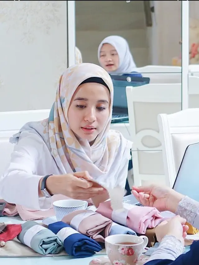 Aktris Dijodohkan Berakhir Cerai