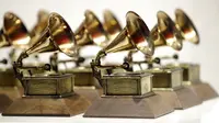 Piala Grammy. (AP Photo/Julio Cortez, File)