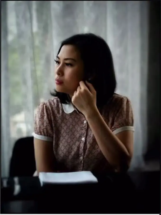 Aktif Jadi Presenter, Ini 7 Potret Terbaru Anya Dwinov yang Tampil Awet Muda