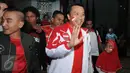 Menteri Pemuda dan Olahraga Imam Nahrawi saat tiba untuk menyaksikan nobar Final Piala AFF 2016 antara Indonesia melawan Thailand di Kemenpora, Jakarta, (17/12). (Liputan6.com/Gempur M Surya)