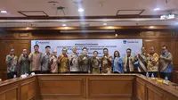 PT Krakatau Sarana Infrastruktur (PT KSI) resmi melakukan penutupan transaksi atas Conditional Shares and Purchase Agreement (CSPA) atau Perjanjian Jual Beli Saham Bersyarat dengan PT Chandra Asri Petrochemical Tbk (“Chandra Asri“) melalui afiliasinya pada Senin, 27 Februari 2023.