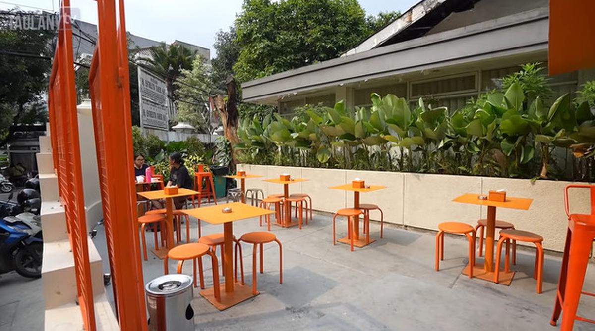 8 Potret Warung Kopi Gofar Hilman, Konsep Ruang yang Bikin Betah Berjam-Jam