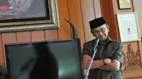 BJ Habibie saat menjadi narasumber bersama di acara dialog yang bertajuk “Mengawal perwujudan amanat UUD 1945, mencerdaskan kehidupan bangsa”, Jakarta, Minggu (24/5/2015). (Liputan6.com/Herman Zakharia)