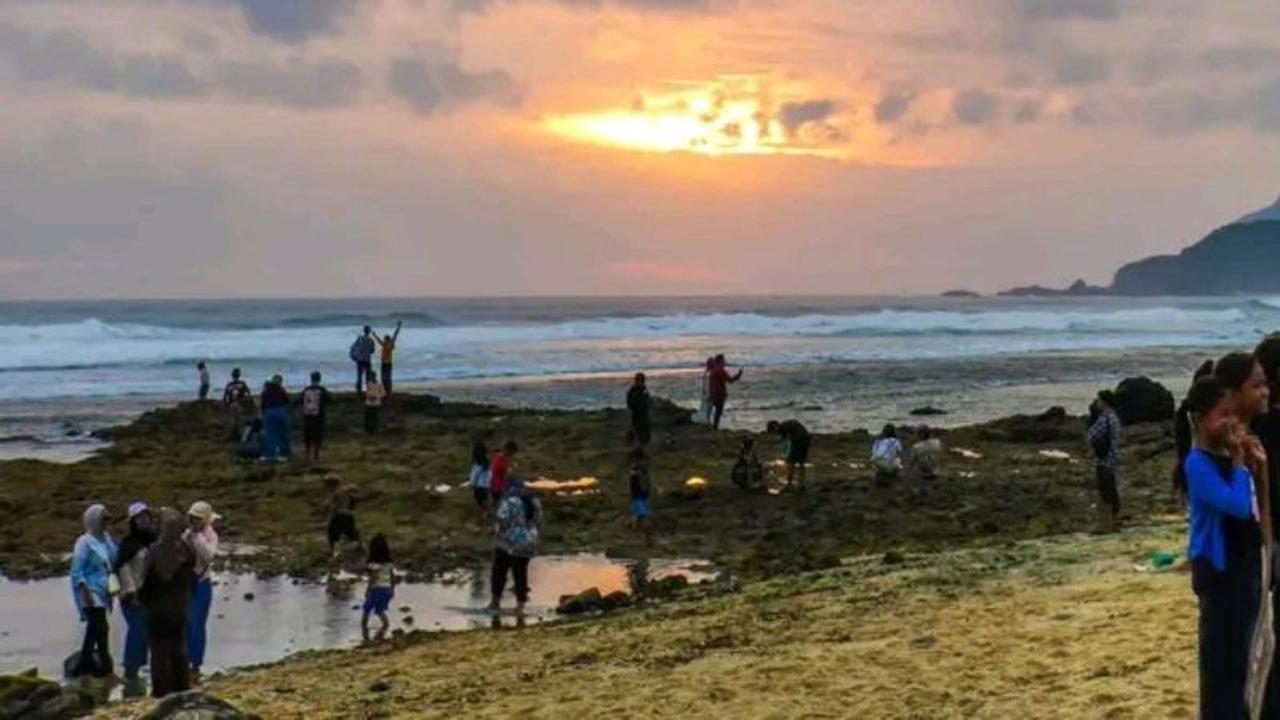 Mandalika Sports Tourism: Harmonisasi Budaya Bau Nyale dan Sirkuit MotoGP untuk Masa Depan Berkelanjutan
