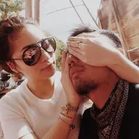 Kemesraan Nikita Willy dan pacar. (Instagram)