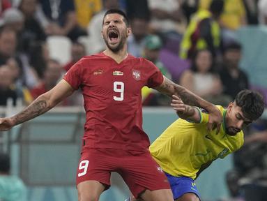 Fulham menjadi salah satu klub penyumbang pemain yang berlaga di Piala Dunia 2022. Dari 6 pemain, empat di antaranya harus saling sikut di Grup B untuk setidaknya mendampingi Inggris sebagai tim unggulan untuk lolos ke babak 16 besar. Bagaimana rapor keenam pemain tersebut? Simak uraiannya berikut ini. (AP/Themba Hadebe)