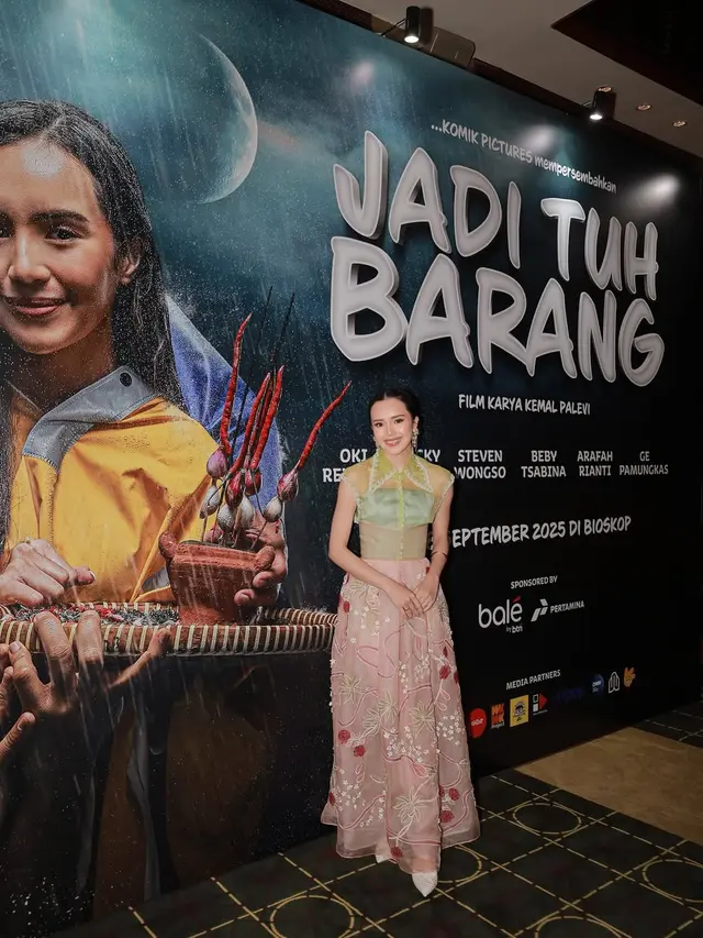 Beby Tsabina di Gala Premiere Film 'Jadi Tuh Barang' (Foto: Instagram @bebytsabina)