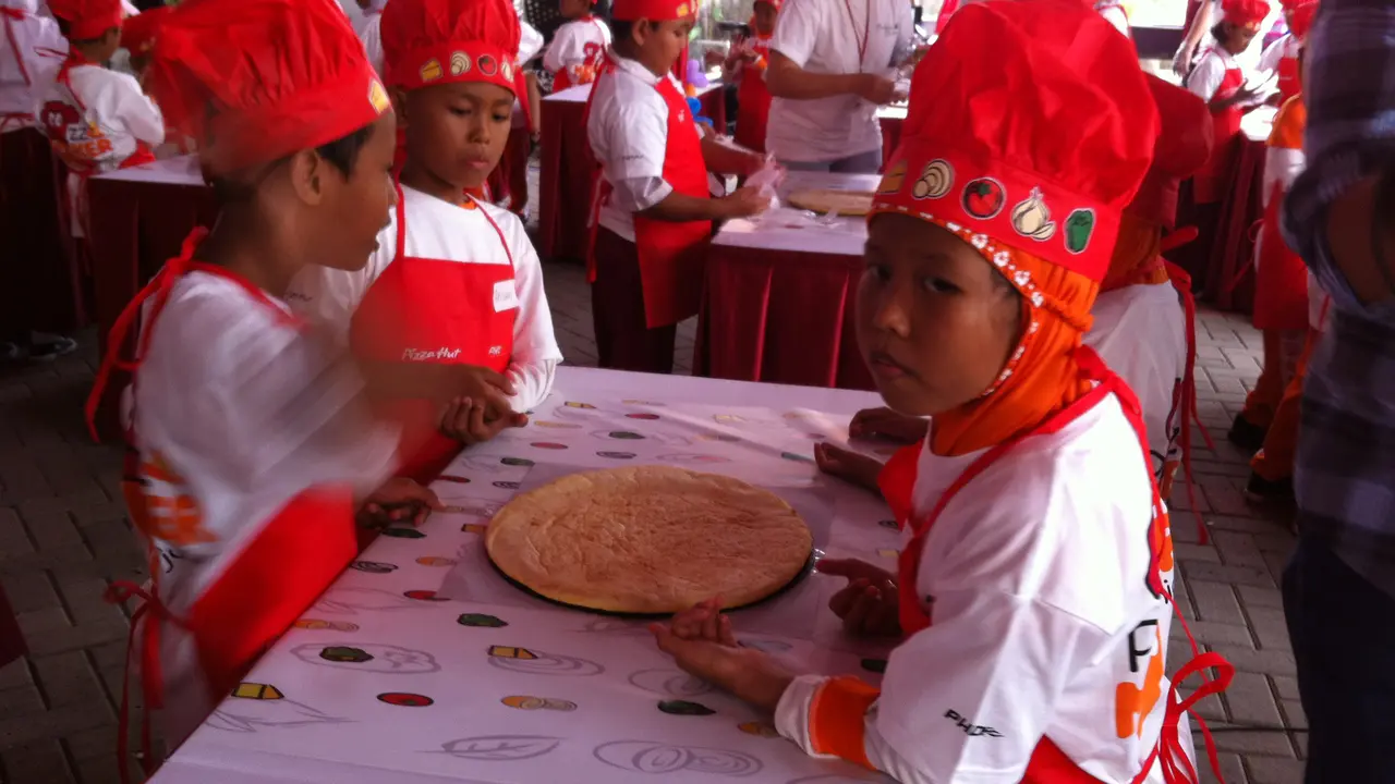 10.000 Anak SD Lomba Buat Pizza