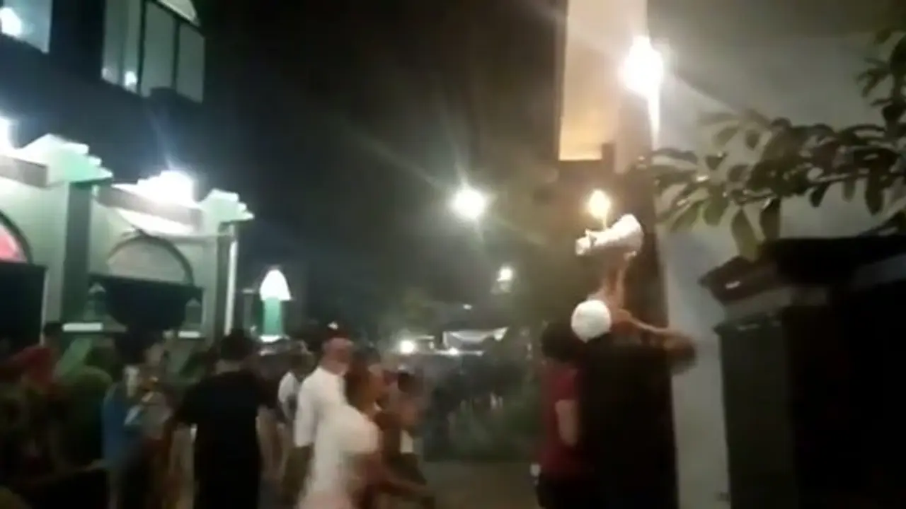 Viral puluhan remaja di Pulo Gadung rusak pagar rumah warga