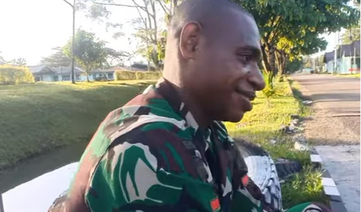Si mantan pacar pun diketahui menjalin kedekatan dengan sosok tentara.<br>