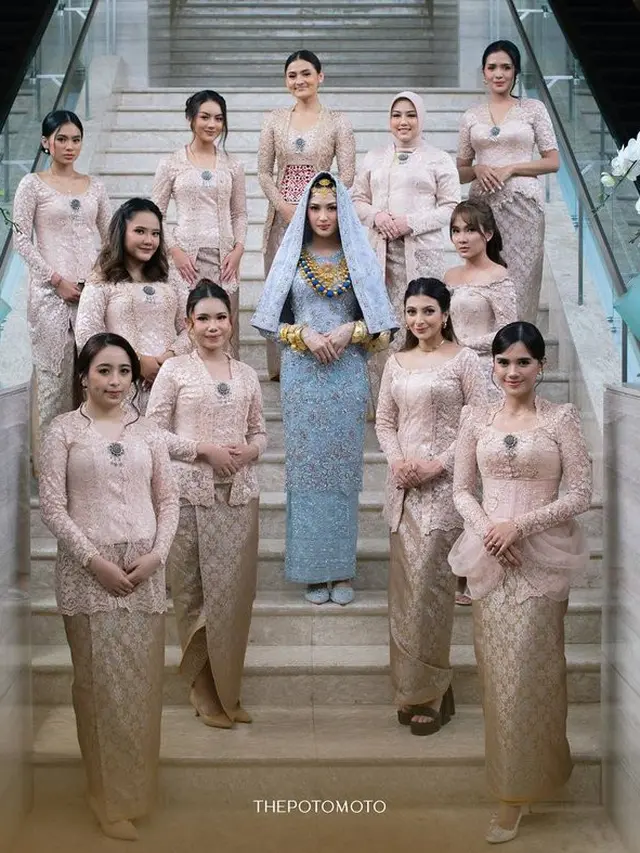 6 Potret Audi Marissa di Pernikahan Ochi Rosdiana, Serasi dengan Anthony Xie