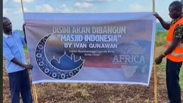 Tak Hanya di Indonesia, Ivan Gunawan Juga Bangun Masjid di Uganda Afrika