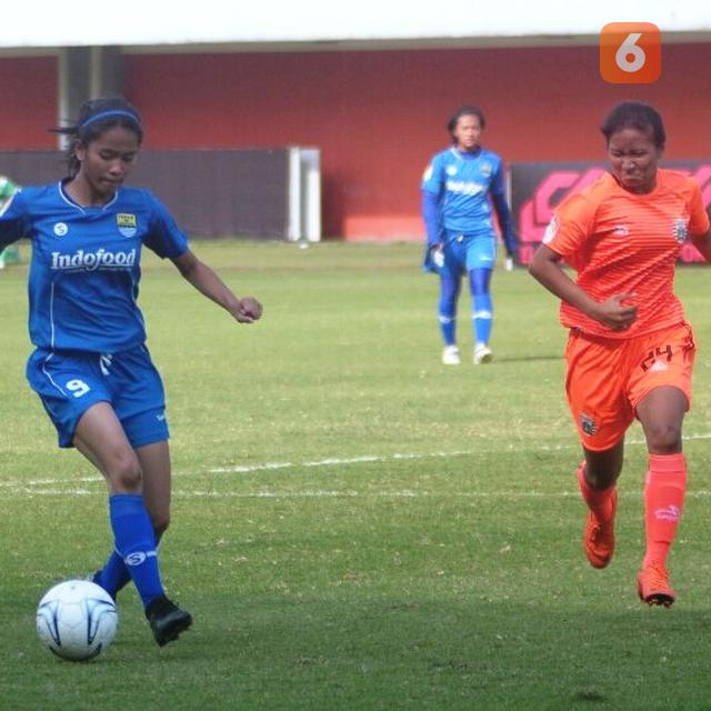 10 Potret Latipah Nurul Inayah Bidadari Cantik Persib Putri Bola Liputan6 Com