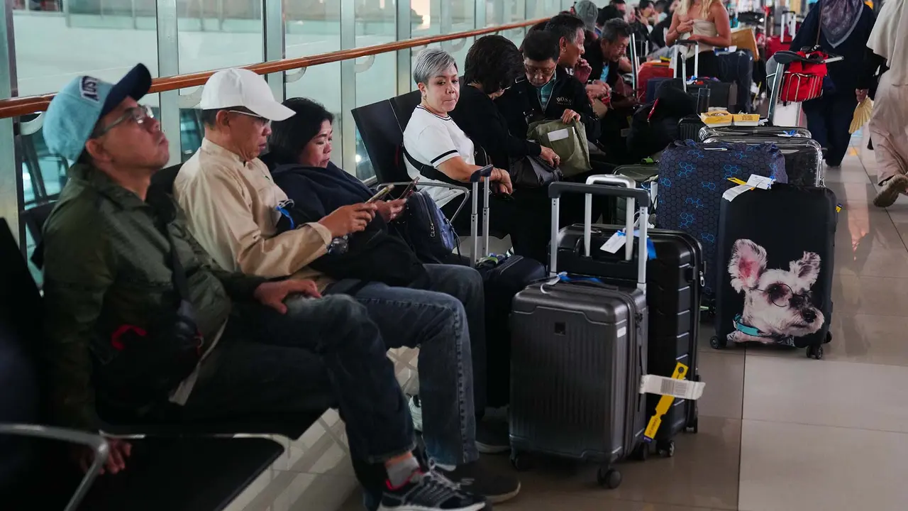 Bandara Soekarno Hatta Ditutup Sementara Akibat Abu Vulkanik Anak Krakatau