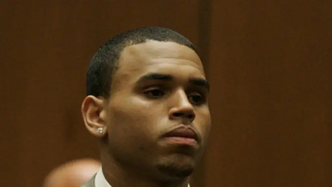 [Bintang] Chris Brown