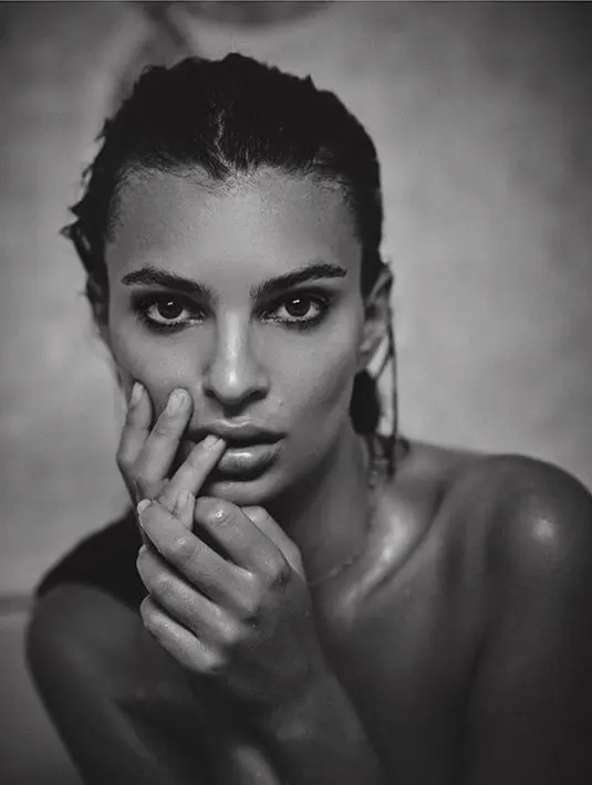 Di awal Maret, Emily dan sang suami pun berbulan madu di Utah. (instagram/emrata)