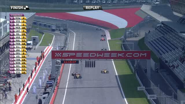 Insiden tabrakan mengenaskan di garis finis balapan Formula Renault di sirkuit Spielberg Austria.