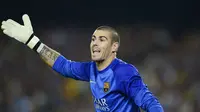 Valdes Senasib dengan Messi
